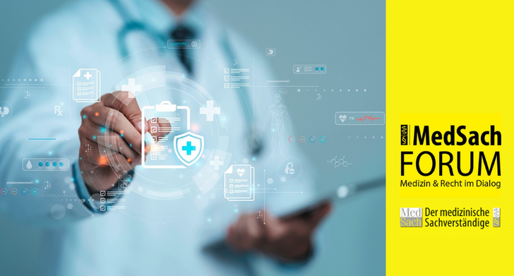 Ein Arzt benutzt eine Touchscreen-Oberfläche; MedSach FORUM Medizinrecht Veranstaltungshinweise werden auf gelbem Hintergrund angezeigt. - © Deemerwha studio / AdobeStock